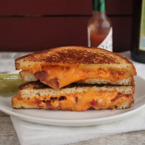 Grilled Pimento Cheese And Bacon Sandwiches | Emerils.com